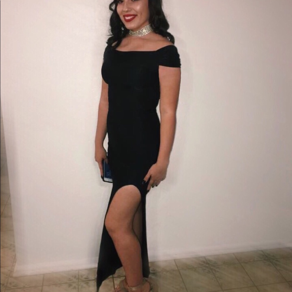 Missguided Black Off Shoulder Bodycon Formal Dress